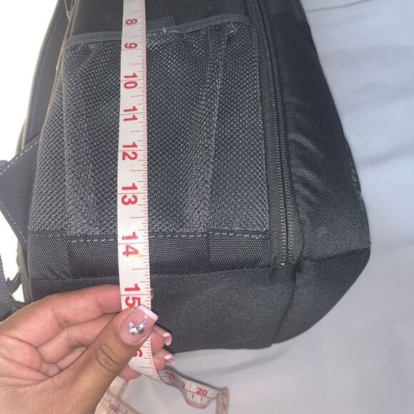 Lowepro - Tahoe BP 150 Camera Backpack-Charcoal - Gray Carrying BackPack - Picture 6 of 7